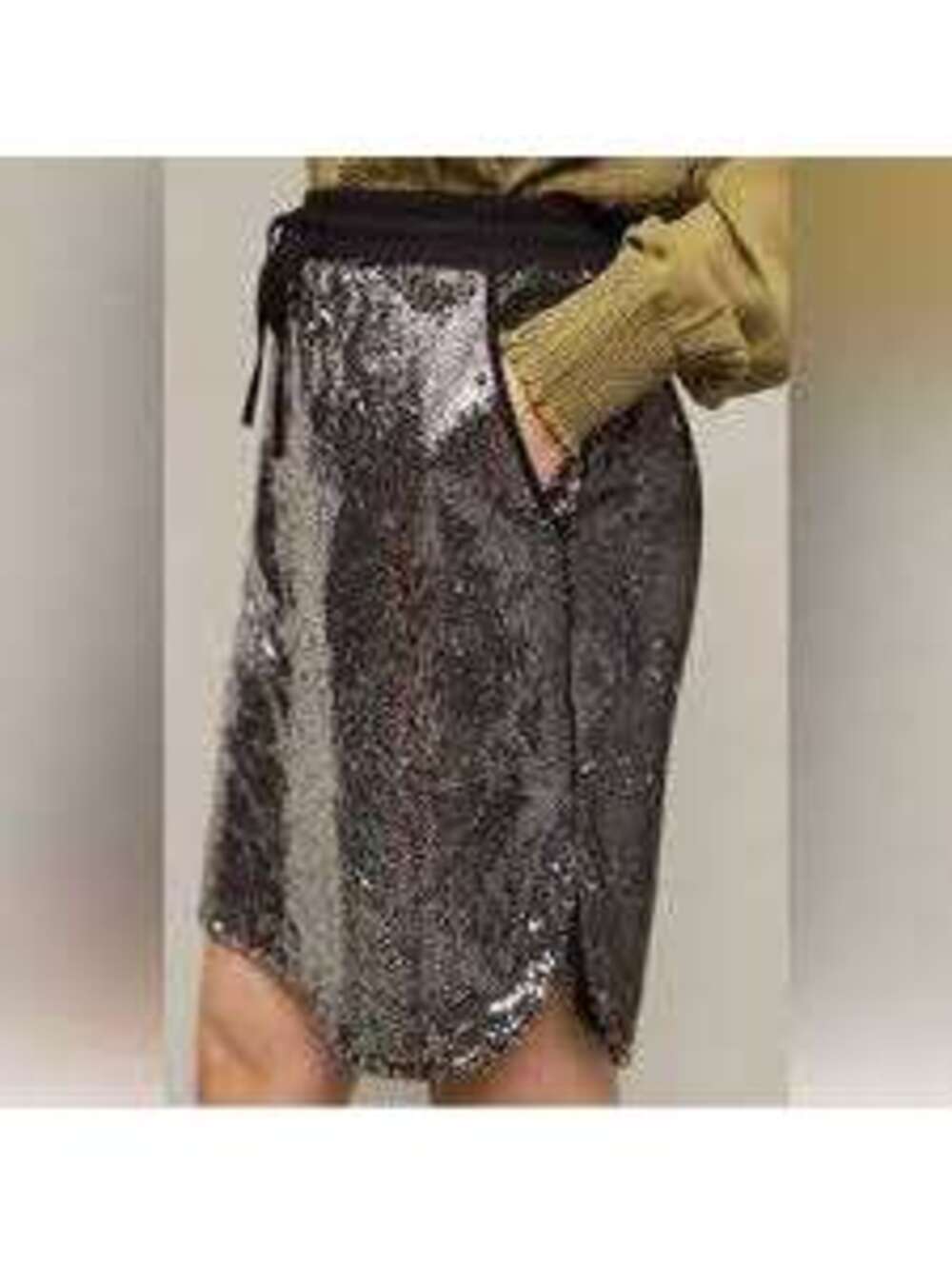Anthropologie Harlyn EUC Silver Shirt Tail Sequin Stretch Waist Mini Skirt M